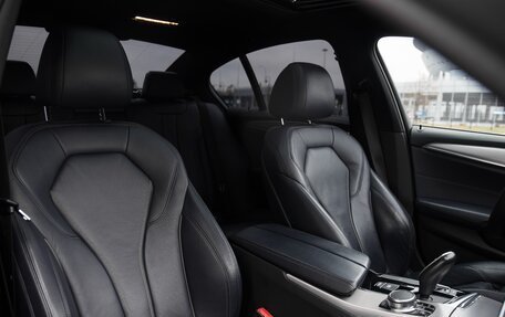 BMW 5 серия, 2018 год, 3 300 000 рублей, 9 фотография