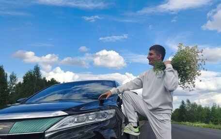 Toyota Harrier, 2018 год, 2 700 000 рублей, 1 фотография