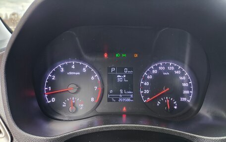 Hyundai Solaris II рестайлинг, 2020 год, 830 000 рублей, 18 фотография