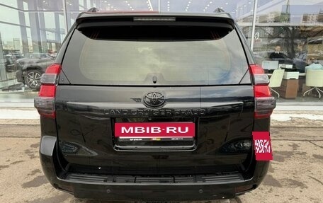 Toyota Land Cruiser Prado 150 рестайлинг 2, 2013 год, 3 070 000 рублей, 7 фотография