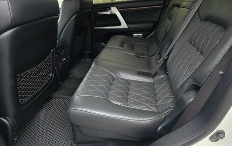 Toyota Land Cruiser 200, 2018 год, 7 950 000 рублей, 27 фотография