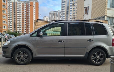 Volkswagen Touran III, 2008 год, 765 000 рублей, 4 фотография