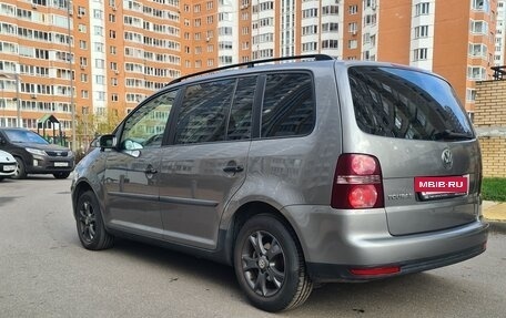 Volkswagen Touran III, 2008 год, 765 000 рублей, 5 фотография