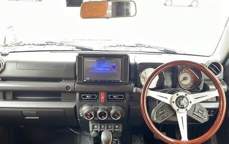 Suzuki Jimny, 2022 год, 1 300 000 рублей, 16 фотография