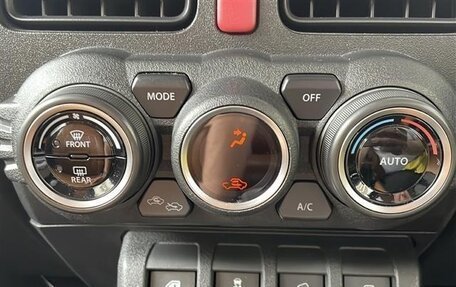 Suzuki Jimny, 2022 год, 1 300 000 рублей, 21 фотография