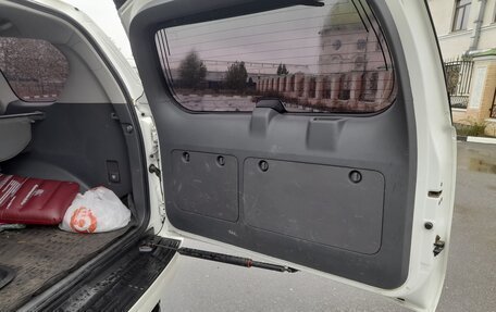 Toyota Land Cruiser Prado 150 рестайлинг 2, 2012 год, 1 750 000 рублей, 9 фотография