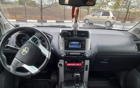 Toyota Land Cruiser Prado 150 рестайлинг 2, 2012 год, 1 750 000 рублей, 6 фотография