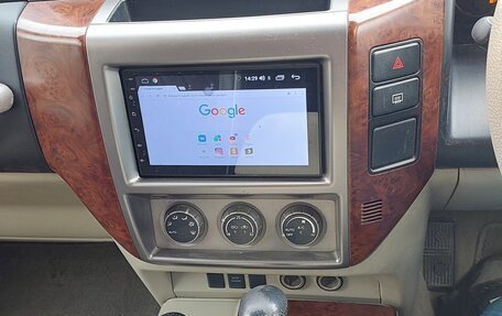 Nissan Safari IV, 2005 год, 2 950 000 рублей, 8 фотография