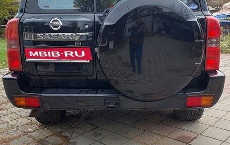 Nissan Safari IV, 2005 год, 2 950 000 рублей, 3 фотография