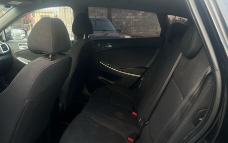 Hyundai Solaris II рестайлинг, 2011 год, 830 000 рублей, 7 фотография