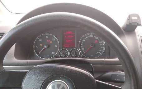 Volkswagen Touran III, 2004 год, 577 000 рублей, 4 фотография