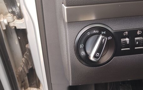 Volkswagen Touran III, 2004 год, 577 000 рублей, 16 фотография