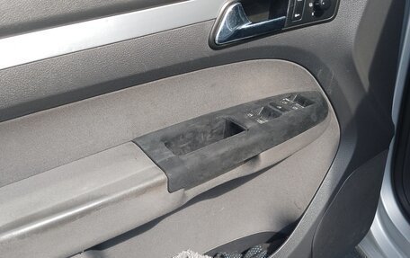 Volkswagen Touran III, 2004 год, 577 000 рублей, 15 фотография