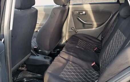 SEAT Ibiza III рестайлинг, 2005 год, 330 000 рублей, 6 фотография