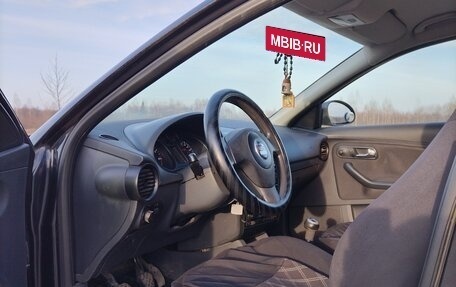 SEAT Ibiza III рестайлинг, 2005 год, 330 000 рублей, 11 фотография