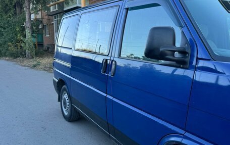 Volkswagen Transporter T4, 2003 год, 880 000 рублей, 3 фотография
