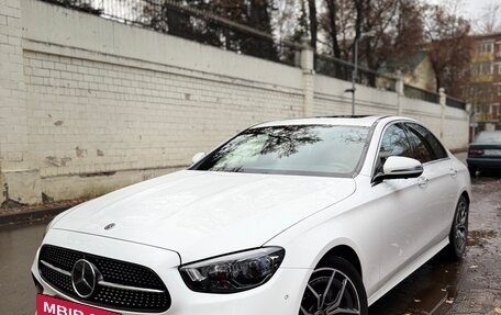 Mercedes-Benz E-Класс, 2021 год, 5 390 000 рублей, 4 фотография