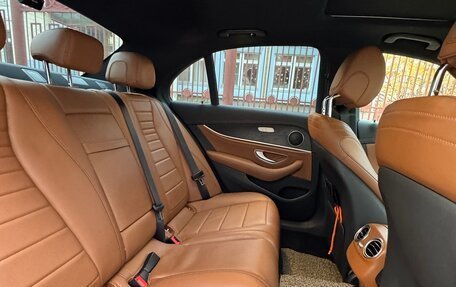 Mercedes-Benz E-Класс, 2021 год, 5 390 000 рублей, 10 фотография