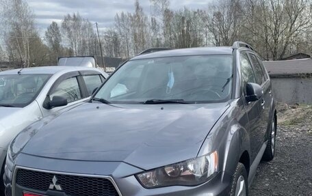 Mitsubishi Outlander III рестайлинг 3, 2011 год, 1 300 000 рублей, 1 фотография