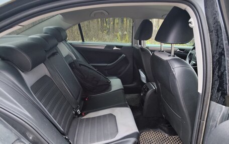 Volkswagen Jetta VI, 2012 год, 700 000 рублей, 10 фотография