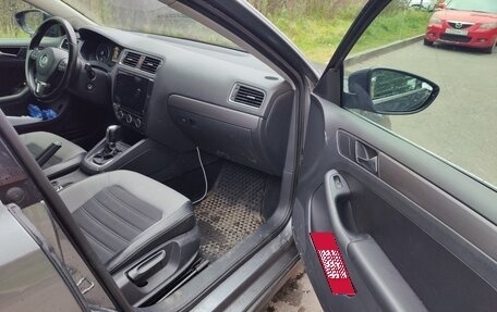 Volkswagen Jetta VI, 2012 год, 700 000 рублей, 7 фотография