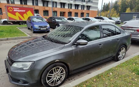 Volkswagen Jetta VI, 2012 год, 700 000 рублей, 3 фотография