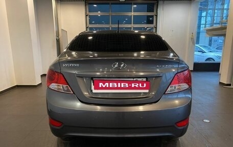 Hyundai Solaris II рестайлинг, 2013 год, 860 000 рублей, 4 фотография