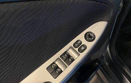 Hyundai Solaris II рестайлинг, 2013 год, 860 000 рублей, 22 фотография