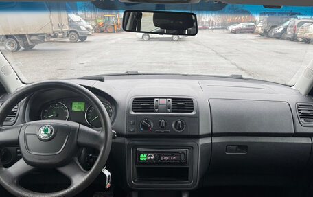 Skoda Fabia II, 2011 год, 689 000 рублей, 14 фотография