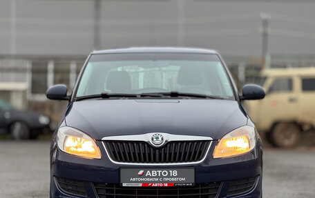 Skoda Fabia II, 2011 год, 689 000 рублей, 3 фотография