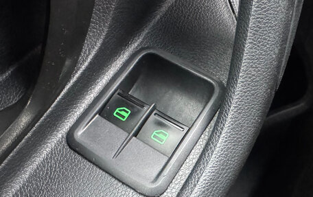 Skoda Fabia II, 2011 год, 689 000 рублей, 21 фотография