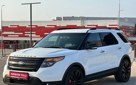 Ford Explorer VI, 2014 год, 1 997 000 рублей, 9 фотография