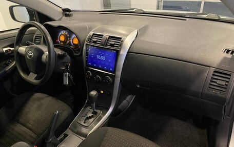 Toyota Corolla, 2011 год, 1 030 000 рублей, 12 фотография