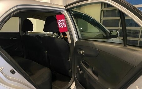 Toyota Corolla, 2011 год, 1 030 000 рублей, 25 фотография