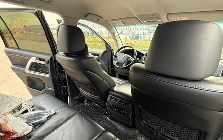 Toyota Land Cruiser 200, 2016 год, 4 185 000 рублей, 11 фотография