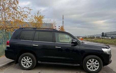 Toyota Land Cruiser 200, 2016 год, 4 185 000 рублей, 3 фотография