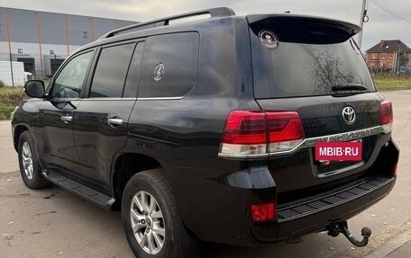 Toyota Land Cruiser 200, 2016 год, 4 185 000 рублей, 6 фотография