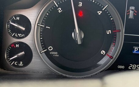 Toyota Land Cruiser 200, 2016 год, 4 185 000 рублей, 20 фотография
