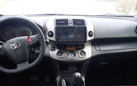 Toyota RAV4, 2011 год, 1 530 000 рублей, 2 фотография