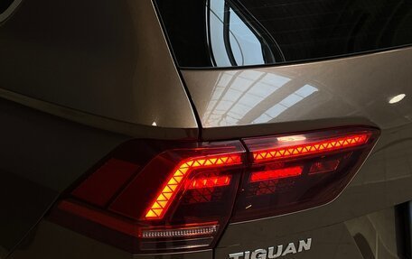 Volkswagen Tiguan II, 2020 год, 2 690 000 рублей, 11 фотография