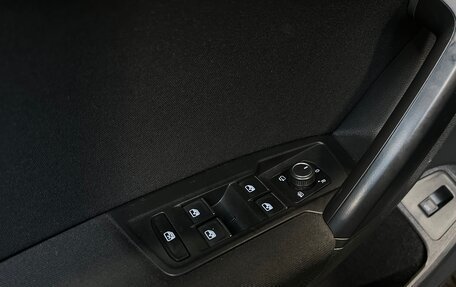 Volkswagen Tiguan II, 2020 год, 2 690 000 рублей, 20 фотография