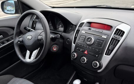 KIA cee'd I рестайлинг, 2011 год, 920 000 рублей, 15 фотография