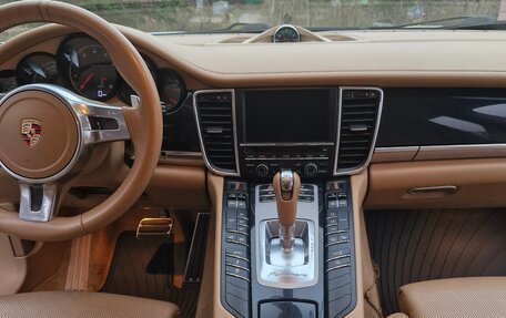 Porsche Panamera II рестайлинг, 2013 год, 2 790 000 рублей, 10 фотография