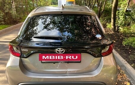 Toyota Yaris, 2020 год, 1 350 000 рублей, 7 фотография