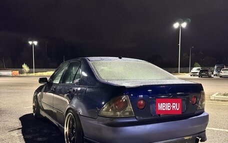 Toyota Altezza, 2001 год, 670 000 рублей, 5 фотография