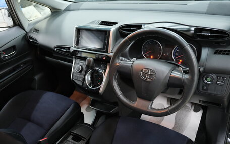 Toyota Wish II, 2012 год, 1 479 000 рублей, 11 фотография