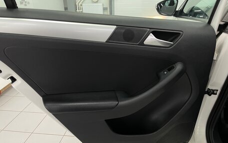 Volkswagen Jetta VI, 2013 год, 1 099 000 рублей, 21 фотография