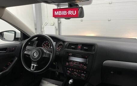 Volkswagen Jetta VI, 2013 год, 1 099 000 рублей, 11 фотография
