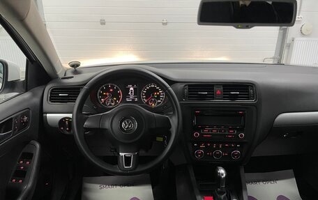 Volkswagen Jetta VI, 2013 год, 1 099 000 рублей, 9 фотография