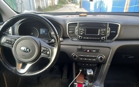 KIA Sportage IV рестайлинг, 2017 год, 1 750 000 рублей, 4 фотография